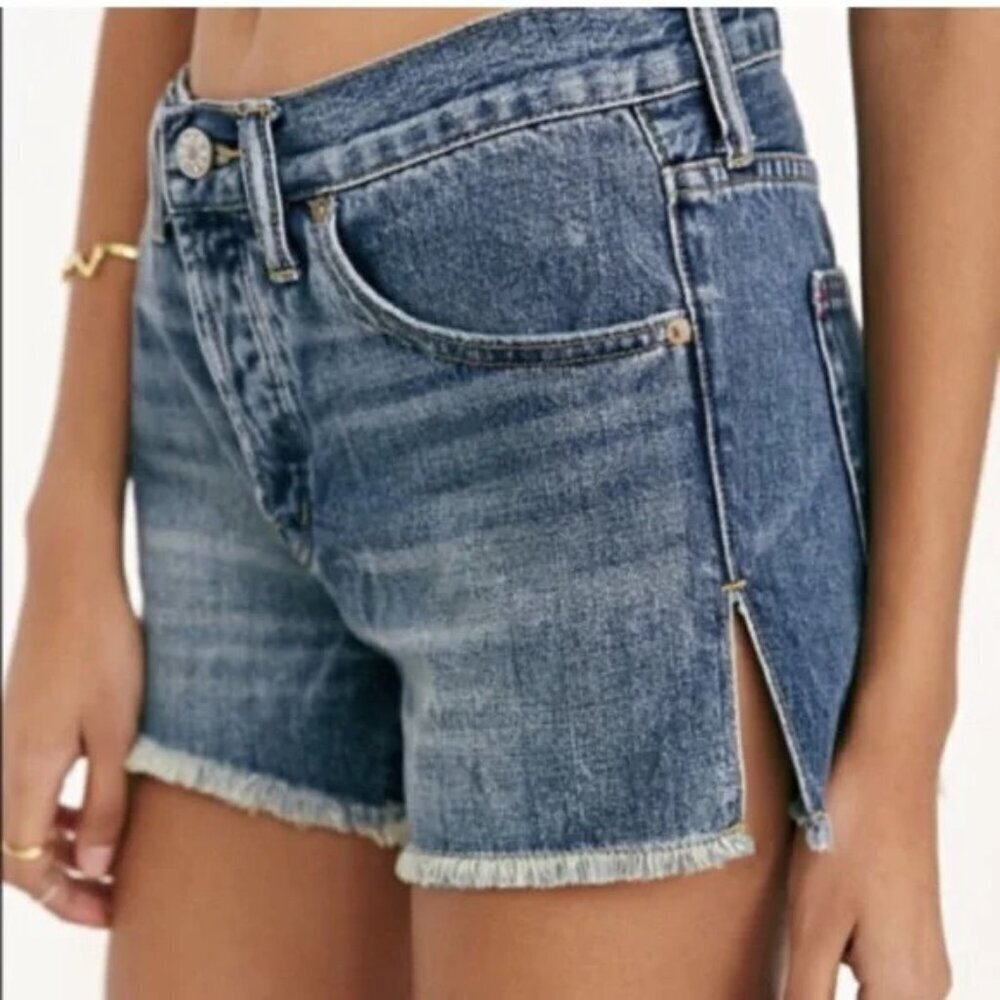 BDG URBAN OUTFITTERS Mid-Rise Breezy Button-Fly Jean Shorts - Size 25
